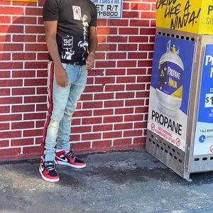 Meet your Posher, Rj